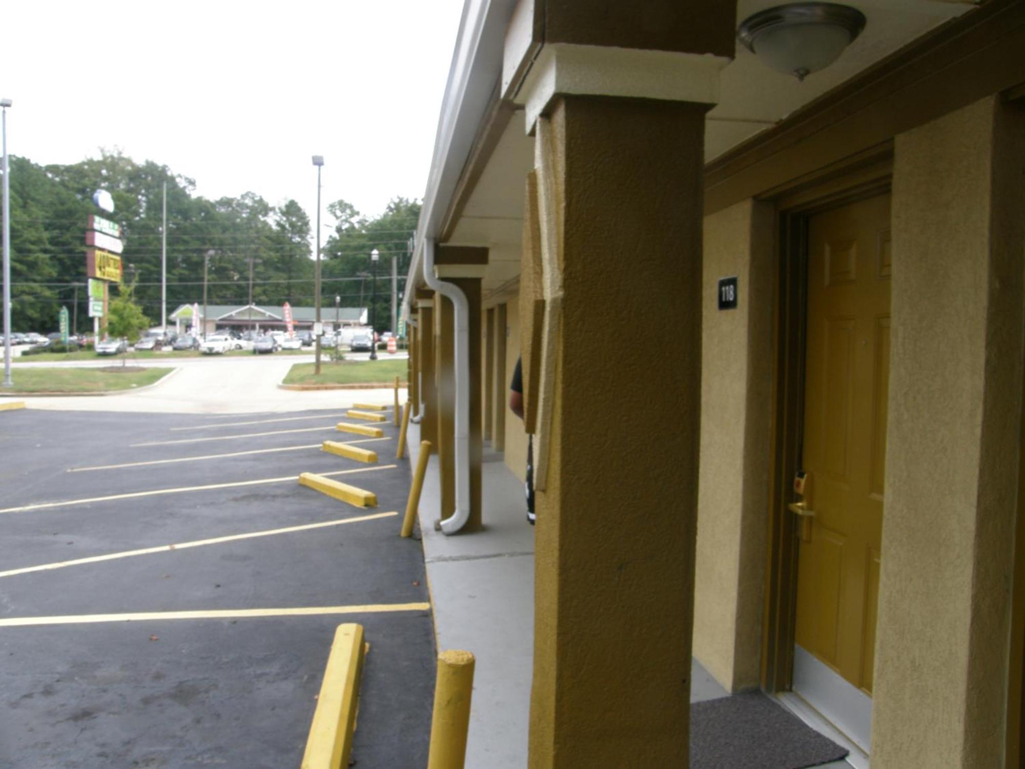 Americas Best Value Inn Stone Mountain Atlanta E Clarkston Exterior photo