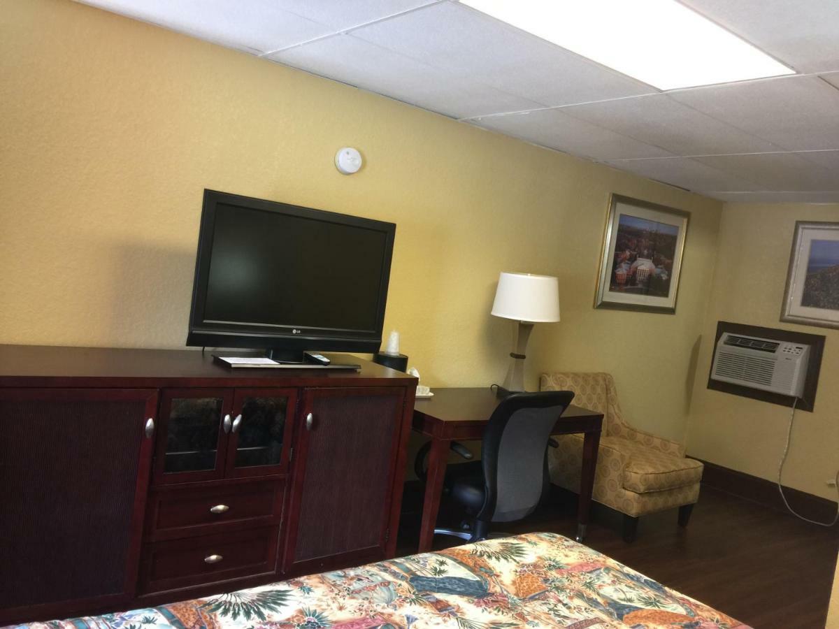 Americas Best Value Inn Stone Mountain Atlanta E Clarkston Exterior photo